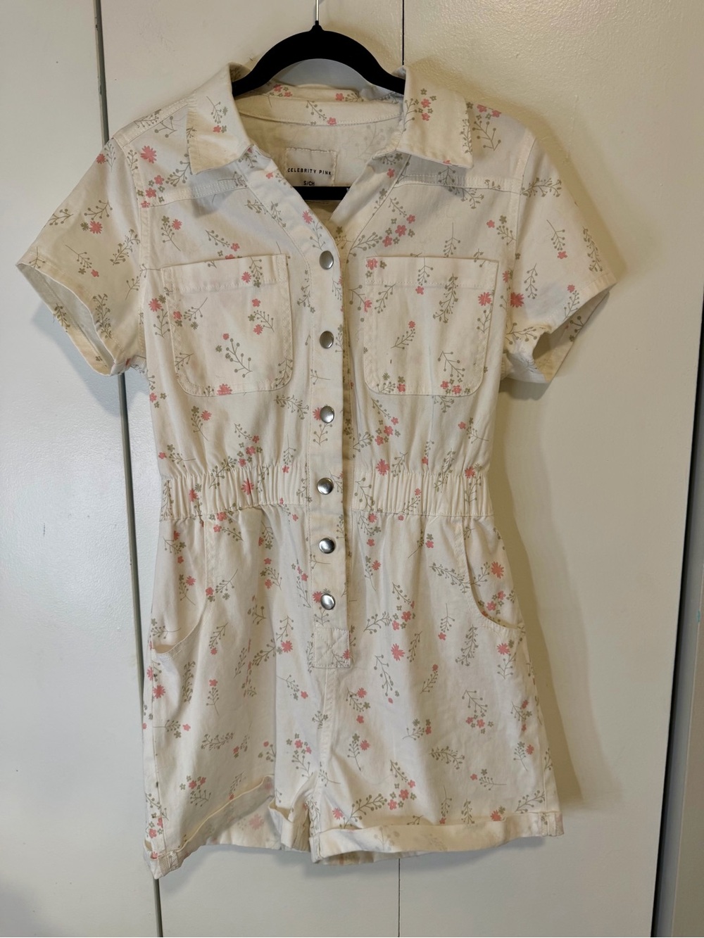 Celebrity Pink Cream Short-Sleeve Floral Romper